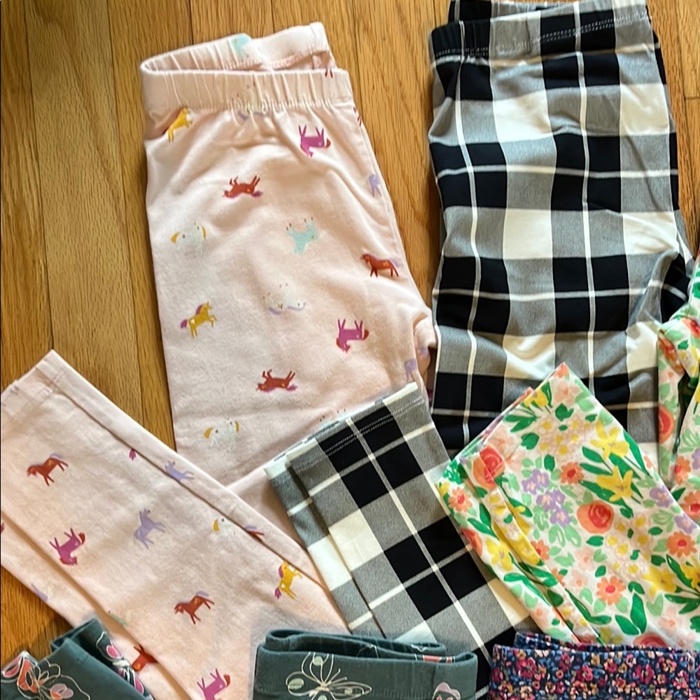 Bundle of 8 pairs Girls Large Leggings - Picture 2 of 6